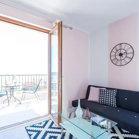 Made 4u - Premium One Bedroom With Balcony And Sea... *