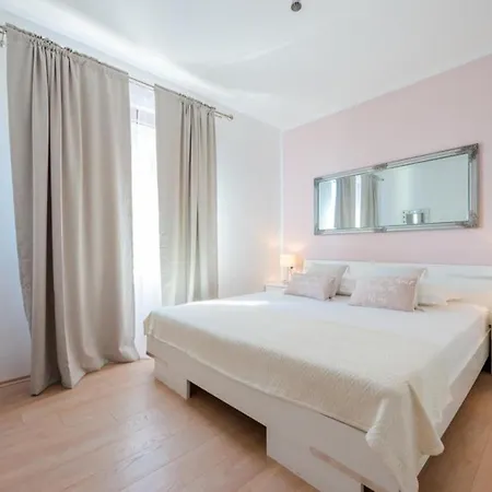 Made 4u - Premium One Bedroom With Balcony And Sea... * 米利尼