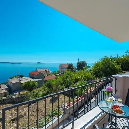 Made 4u - Premium One Bedroom With Balcony And Sea...