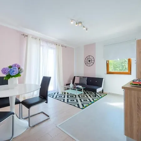 Made 4u - Premium One Bedroom With Balcony And Sea... Appartamento