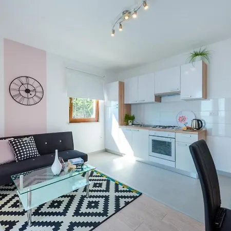 Appartamento Made 4u - Premium One Bedroom With Balcony And Sea...